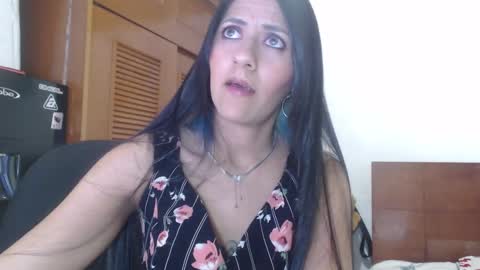 hilaril18 online show from January 2025 03:05:02 AM