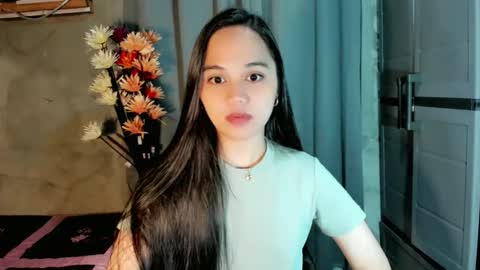 Snapshot of hilarymolly chatting on February 2026 09:31:02 PM hilarymolly online show from February 2026 09:31:02 PM