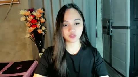 Snapshot of hilarymolly chatting on February 2026 11:49:02 AM hilarymolly online show from February 2026 11:49:02 AM