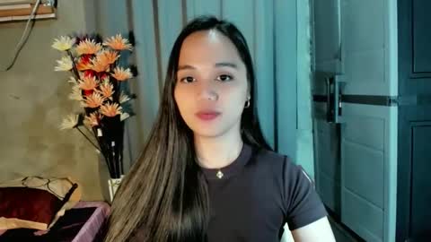 Snapshot of hilarymolly chatting on March 2026 05:08:02 AM hilarymolly online show from March 2026 05:08:02 AM