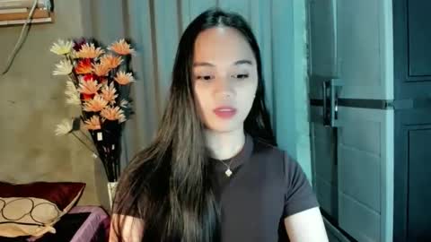 Snapshot of hilarymolly chatting on March 2026 03:45:02 AM hilarymolly online show from March 2026 03:45:02 AM