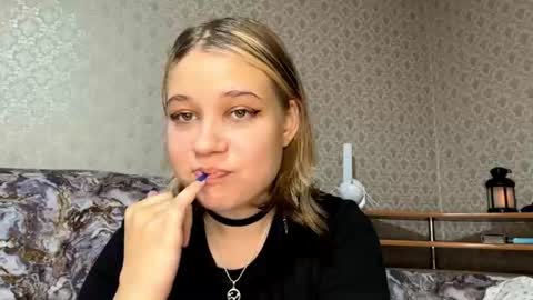 Julia online show from June 2026 01:31:01 PM