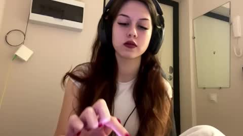 Hi Im Elizabeth online show from October 2025 06:33:01 AM