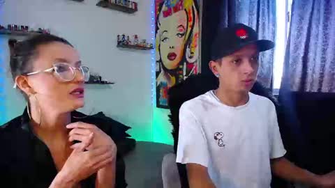 Snapshot of hill_and_jack chatting on January 2025 02:13:01 PM Hill and Jack online show from January 2025 02:13:01 PM