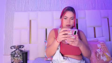 Snapshot of hillary_uckerman_ chatting on May 2026 11:38:01 AM Hillary online show from May 2026 11:38:01 AM