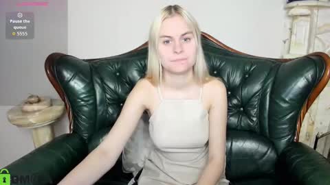 hilleva online show from November 2025 09:26:01 PM