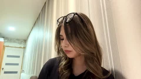 Lia online show from March 2026 02:39:02 PM