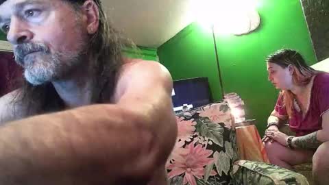 Snapshot of hippiedad333 chatting on April 2026 09:56:02 AM hippiedad333 online show from April 2026 09:56:02 AM
