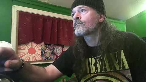 Snapshot of hippiedad333 chatting on April 2026 02:15:02 AM hippiedad333 online show from April 2026 02:15:02 AM