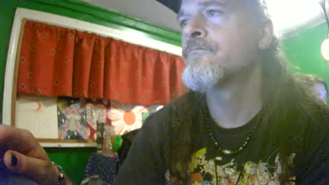 Snapshot of hippiedad333 chatting on June 2026 03:36:01 AM hippiedad333 online show from June 2026 03:36:01 AM