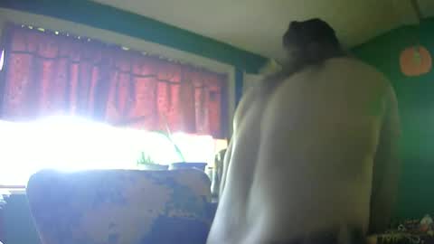 Snapshot of hippiedad333 chatting on June 2026 08:59:02 PM hippiedad333 online show from June 2026 08:59:02 PM