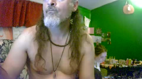 Snapshot of hippiedad333 chatting on July 2026 01:08:01 AM hippiedad333 online show from July 2026 01:08:01 AM