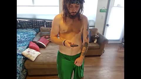 hippiejagain online show from November 2025 05:35:02 PM