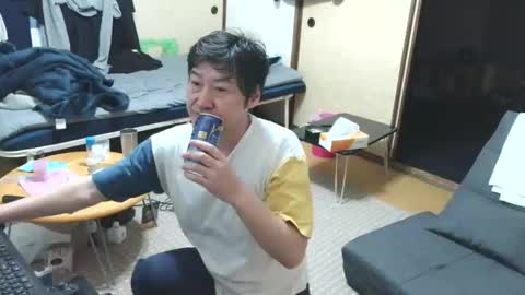 Snapshot of hiro110 chatting on April 2026 07:00:01 PM hiro110 online show from April 2026 07:00:01 PM