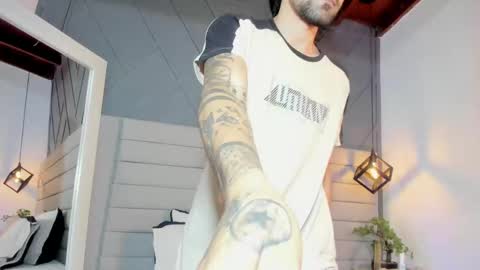 Hisoka online show from October 2025 07:55:01 PM