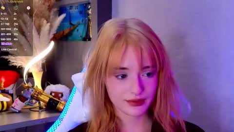 Ella online show from September 2025 04:39:02 PM