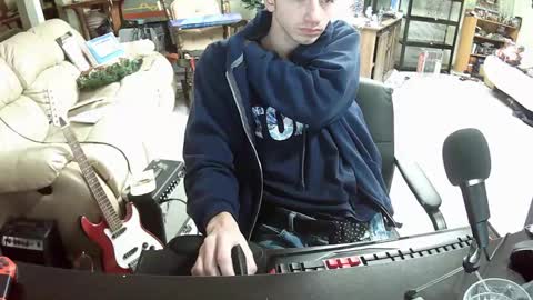 Snapshot of hoboayoyo chatting on December 2024 02:17:01 AM Hentai man online show from December 2024 02:17:01 AM