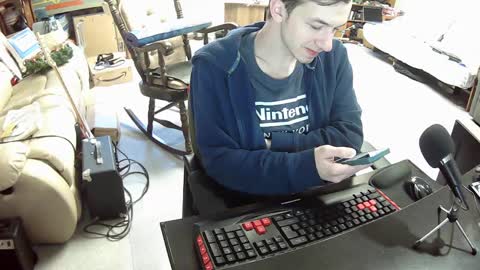 Snapshot of hoboayoyo chatting on February 2025 08:37:01 PM Hentai man online show from February 2025 08:37:01 PM