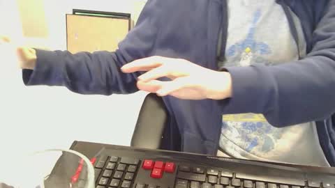 Snapshot of hoboayoyo chatting on November 2025 06:13:01 PM Hentai man online show from November 2025 06:13:01 PM