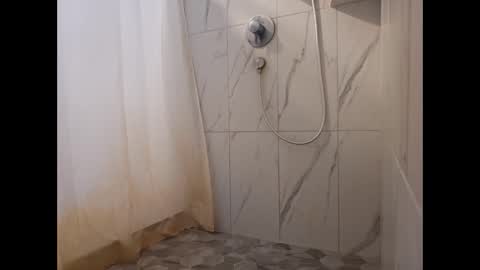 hockeyjock17 online show from March 2026 06:52:01 PM