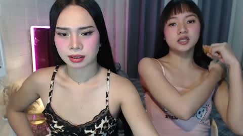 Snapshot of hoelymolly chatting on April 2026 07:29:02 PM hoelymolly online show from April 2026 07:29:02 PM