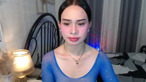 Snapshot of hoelymolly chatting on May 2026 10:50:03 PM hoelymolly online show from May 2026 10:50:03 PM