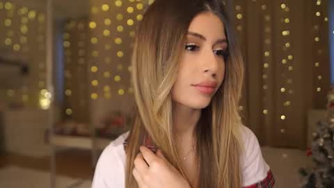 Moni Monica online show from January 2026 08:06:01 AM