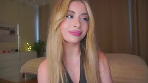 Moni Monica online show from March 2026 08:09:02 AM