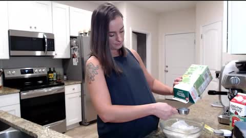 Holi Hurricane online show from April 2026 03:09:02 AM