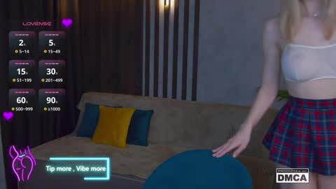 Snapshot of holl1would chatting on February 2025 07:55:01 PM My social media links subscribe to support me online show from February 2025 07:55:01 PM