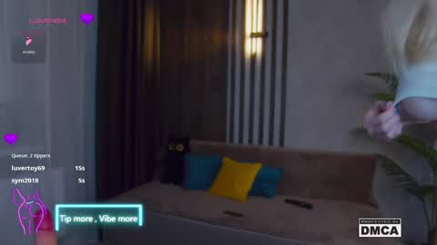 Snapshot of holl1would chatting on February 2025 07:24:02 AM My social media links subscribe to support me online show from February 2025 07:24:02 AM