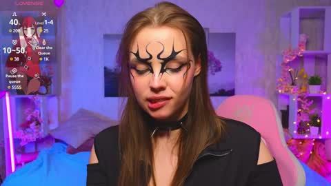 Lux online show from February 2025 05:05:02 PM