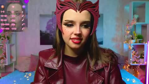 Lux online show from March 2025 06:08:02 PM