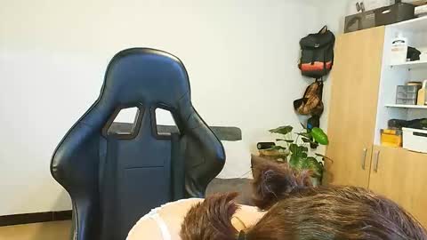 Holly and Honey online show from October 2025 09:31:02 PM