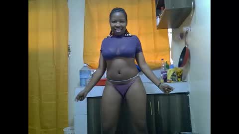 Snapshot of holly_molly11 chatting on September 2025 01:10:01 PM holly molly11 online show from September 2025 01:10:01 PM