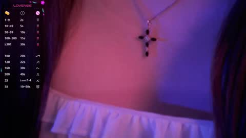 Snapshot of holly_molly_69 chatting on February 2026 04:46:02 AM Molly online show from February 2026 04:46:02 AM