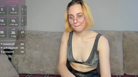 Polly online show from January 2025 08:49:02 AM