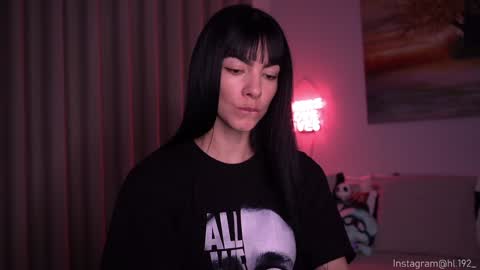 Holly Linder online show from January 2025 01:44:01 AM