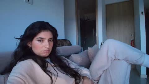 hollyshit_ online show from October 2025 10:54:02 PM