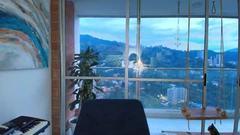 hollyshit_ online show from March 2026 11:20:01 PM