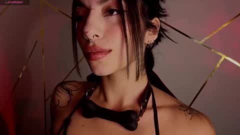 holly online show from January 2026 09:52:01 PM