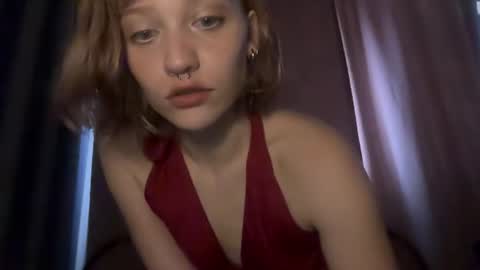 hollyyypoly online show from July 2026 12:00:01 PM