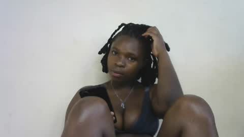 holy_ebony online show from April 2026 10:41:02 AM