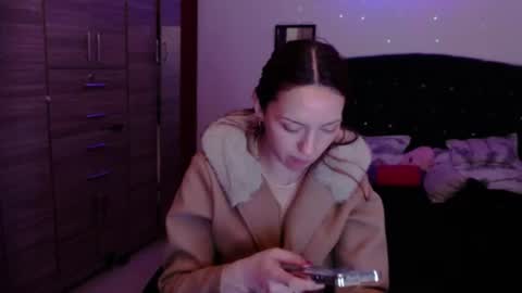 holy_julii online show from June 2026 02:36:02 AM