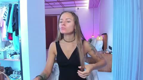 Snapshot of holy_khloe chatting on July 2026 02:40:01 AM Kira Purrr online show from July 2026 02:40:01 AM