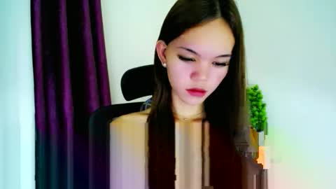 Snapshot of holy_maxine chatting on February 2026 02:21:02 AM holy_maxine online show from February 2026 02:21:02 AM