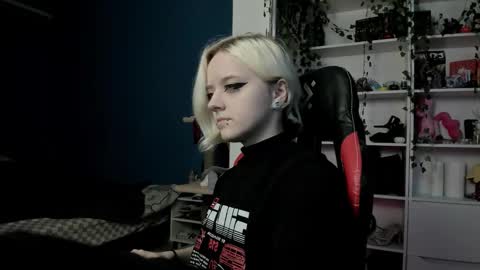 holy_mistresss online show from November 2025 09:42:02 AM