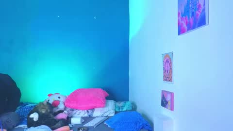      online show from October 2025 09:04:02 AM