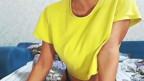 HolyJulie online show from November 2025 06:52:02 PM