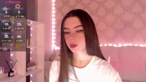 Mia online show from October 2025 03:27:02 AM